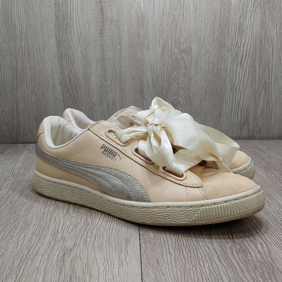 Puma Basket Heart Sneakers Satin Ribbon Laces Light Pink Peach Cream Size 9 - Picture 1 of 10
